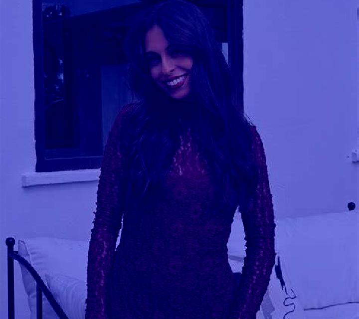 Marta Valderrabano escort