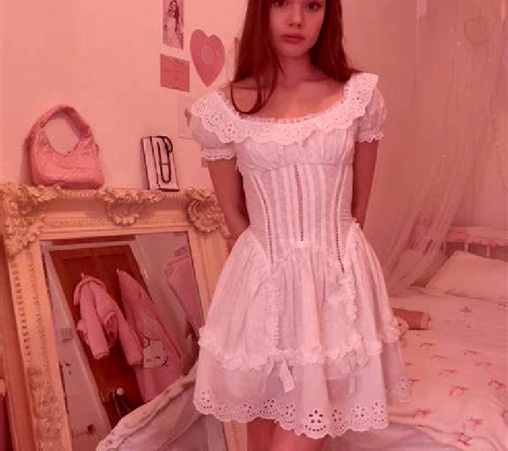 Martina Pucol escort