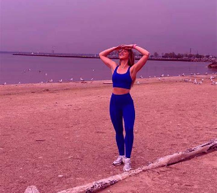 Miriam Fuentespreadas escort