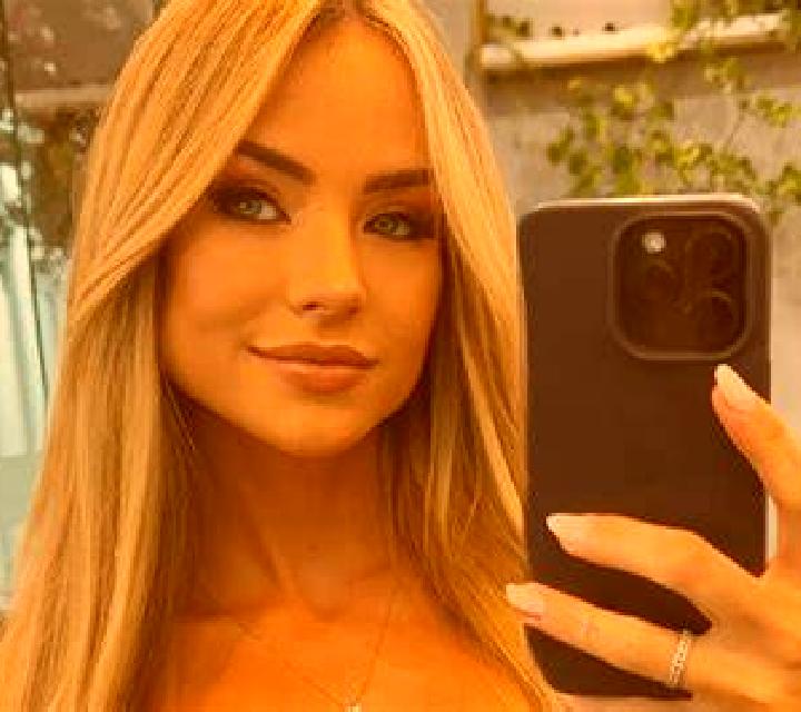 Nadia Tolosa escort