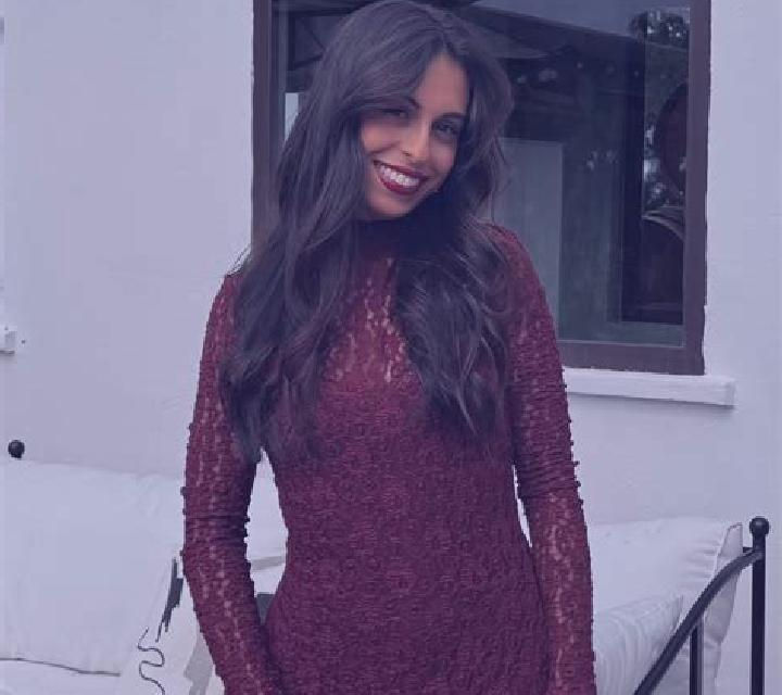 Noa Canoves i Samalus escort