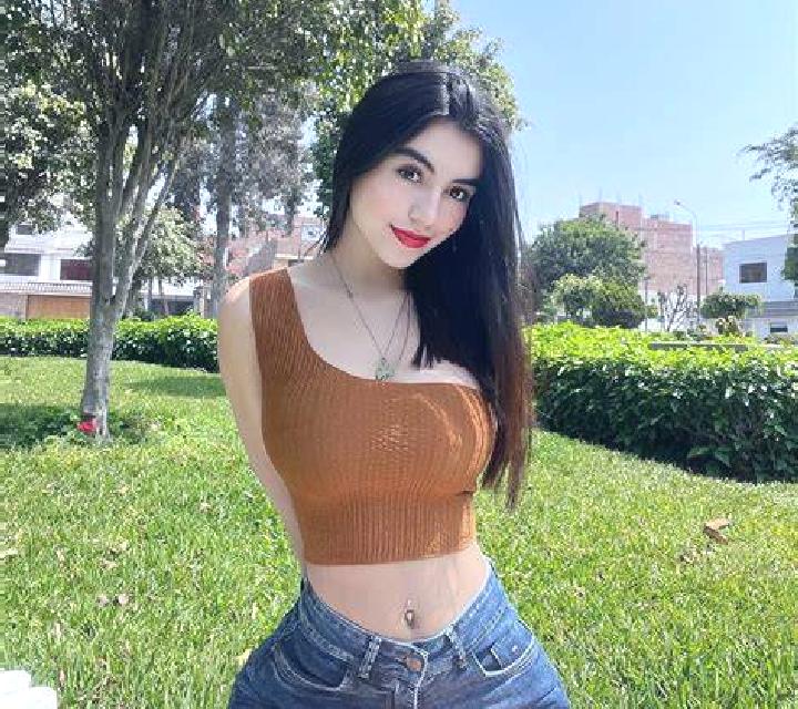 Noa Ondarroa escort