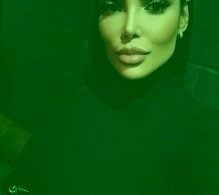 Nora Villalon de Campos escort
