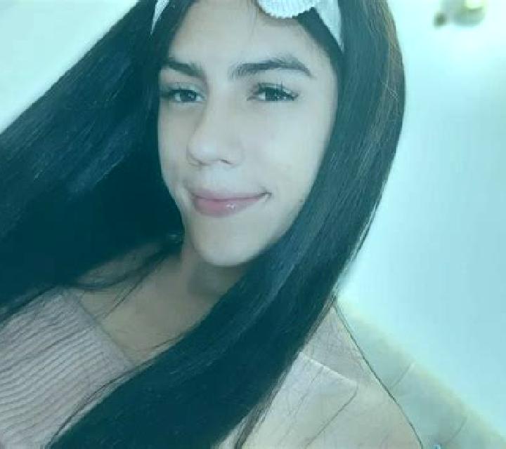 Olivia Aretxabaleta escort