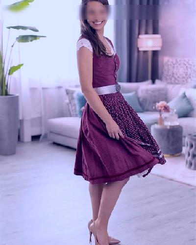 Olivia Corral de Almaguer escort