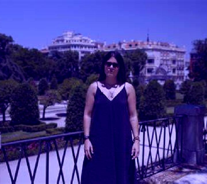 Olivia Petilla de Aragon escort