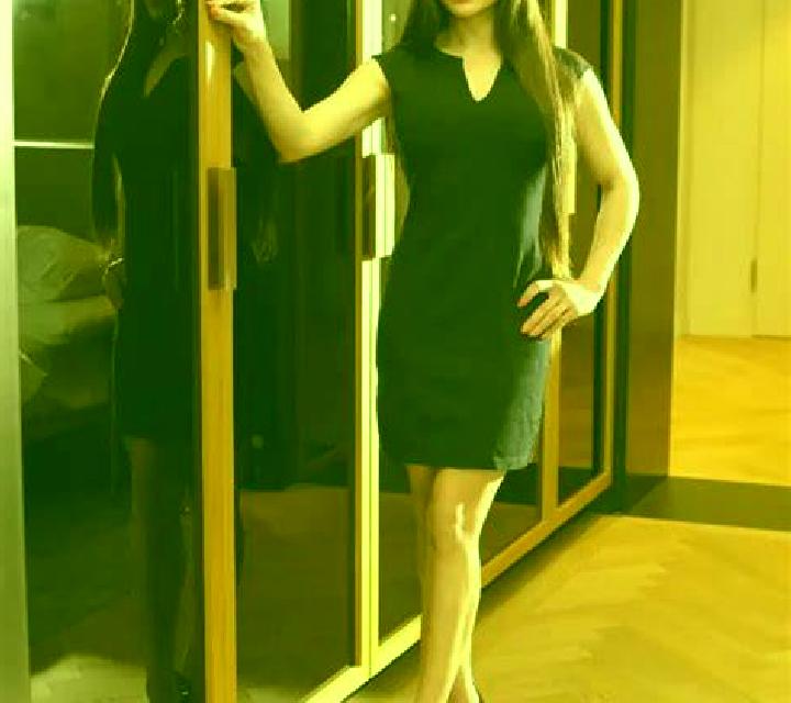 Paloma Simat de la Valldigna escort