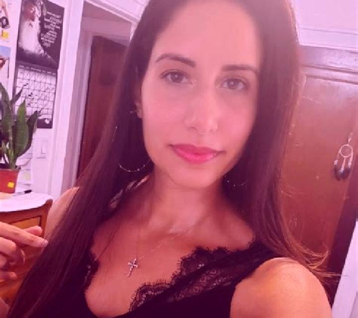 Paula Mestanza escort