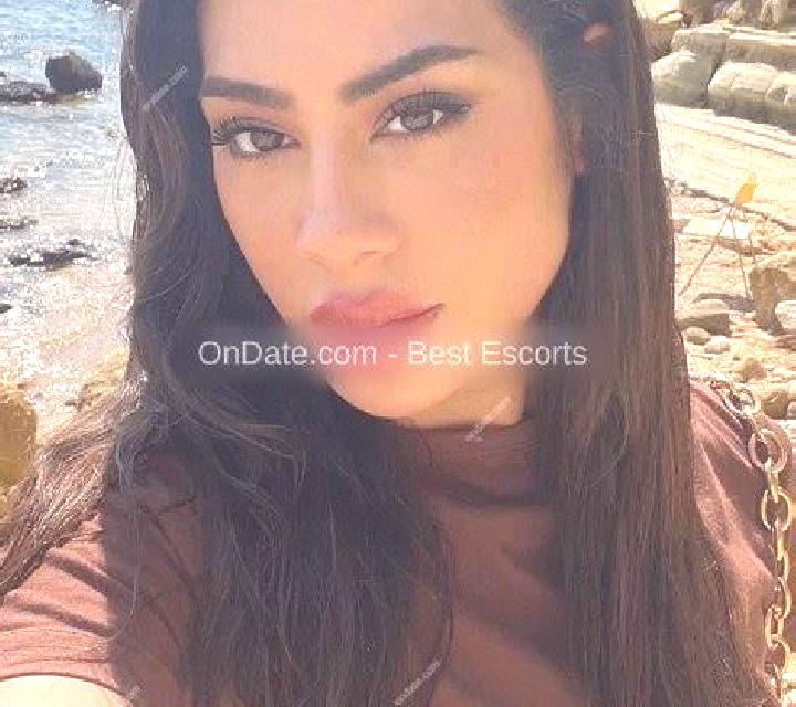 Regina 3 El Cotillo escort