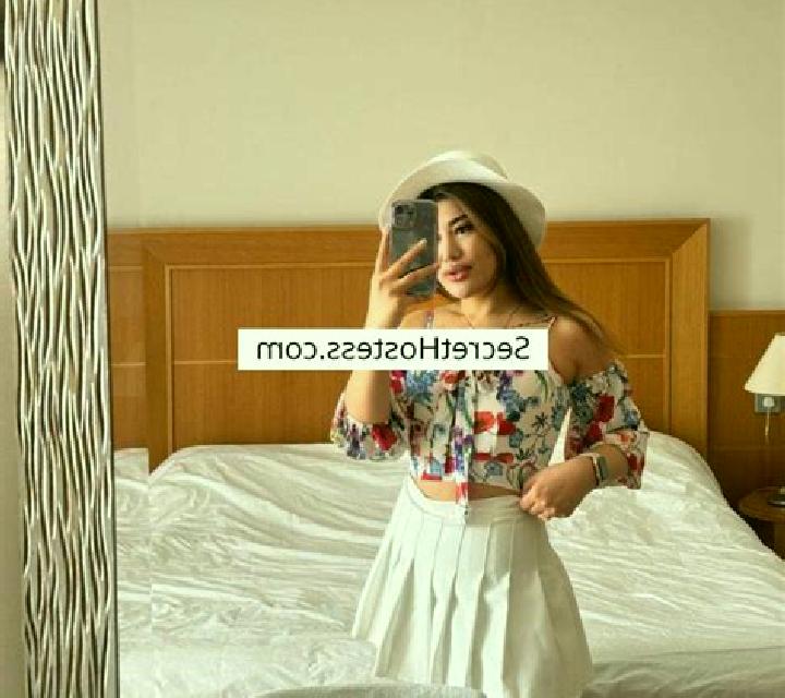 Renata 2 Llanera escort