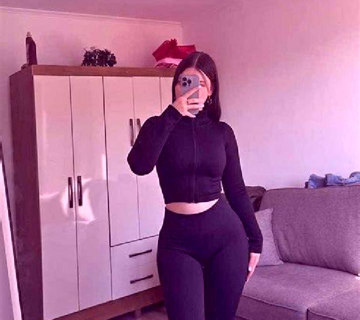 Renata Almedinilla escort
