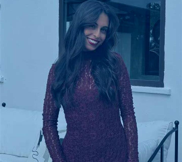 Rosa 2 Gemuno escort