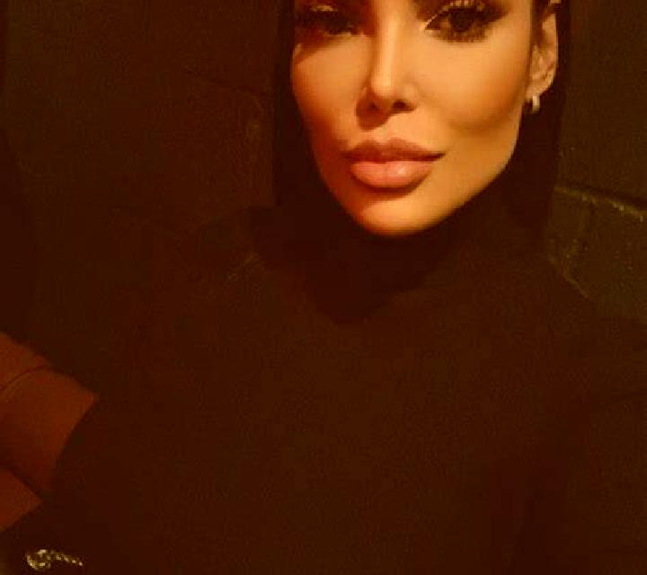 Rosa Riudecols escort