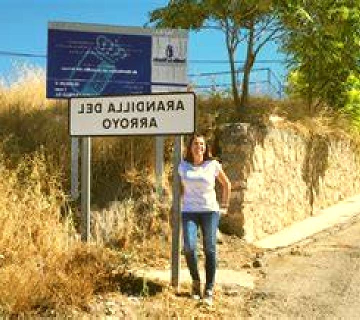 Salma Ullastrell escort
