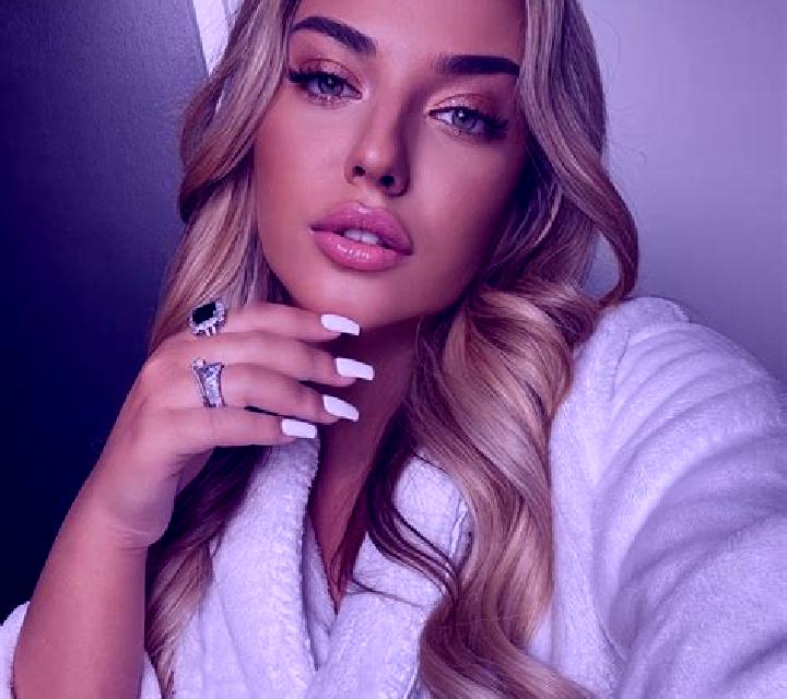 Sara 2 Urda escort
