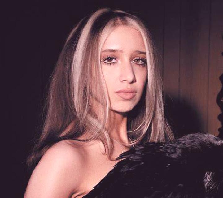 Sara Ulldecona escort