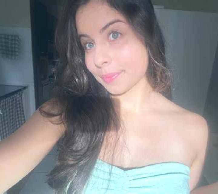 Valeria Puente la Reina de Jaca escort