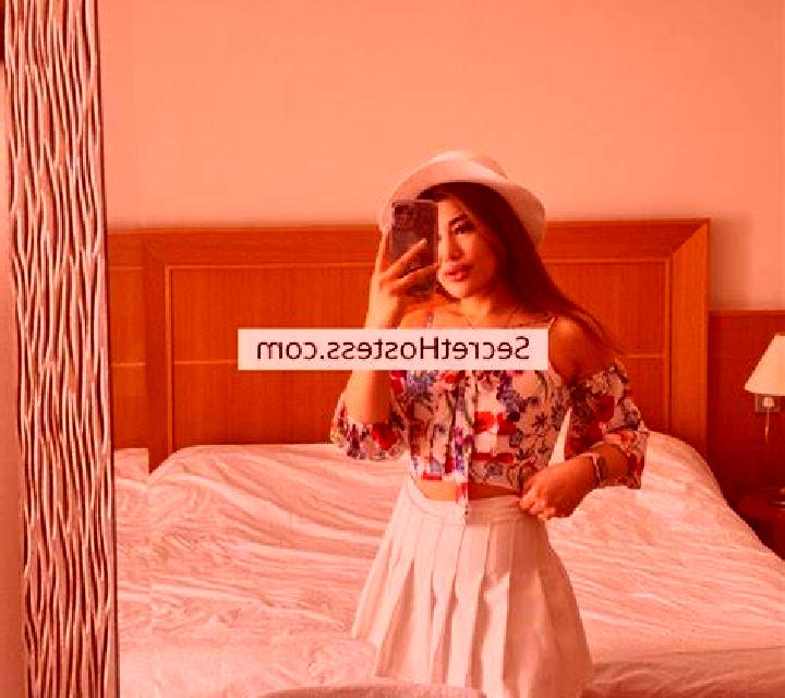 Ximena 2 Orista escort