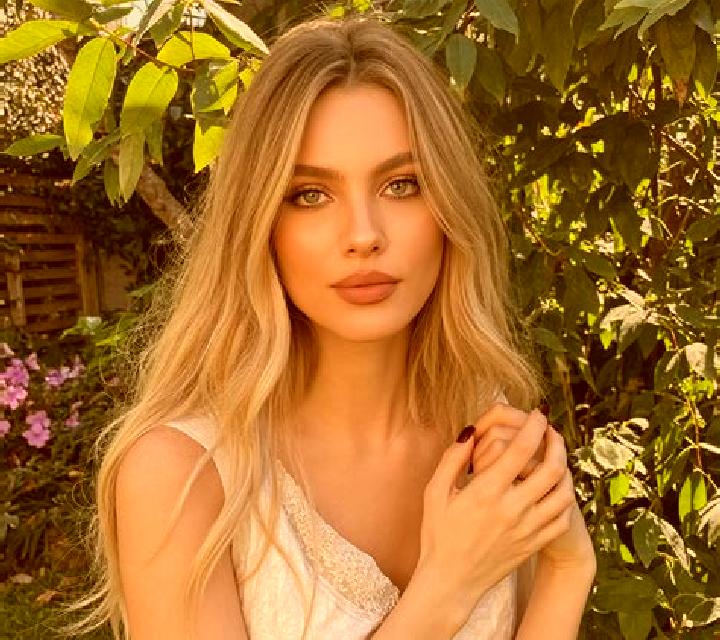 Zara 3 Cogollos escort