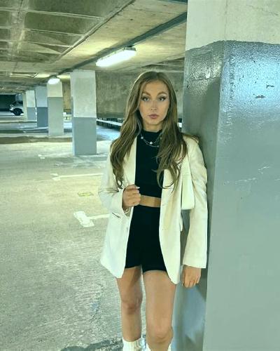 Zara 3 Mancha Real escort
