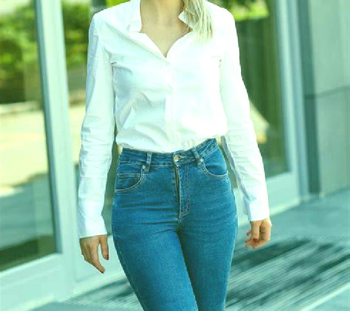 Zara Chumillas escort