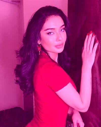 Zara Fuentes de Nava escort